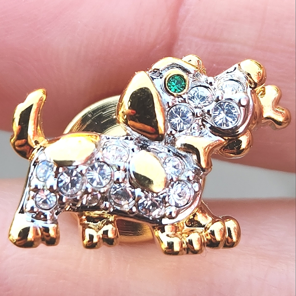 Signed Swarovski Crystal Green-Eyed Dog With Bone Pin/Tie Tack VERY RARE
